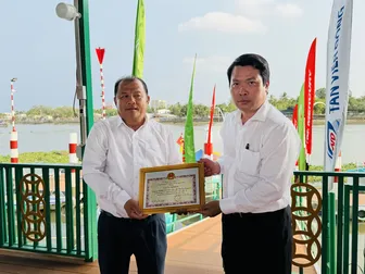 Ngành Công Thương thành phố trao Giấy khen tặng Công ty TNHH MTV XD-TM-SX Tân Đại Phong