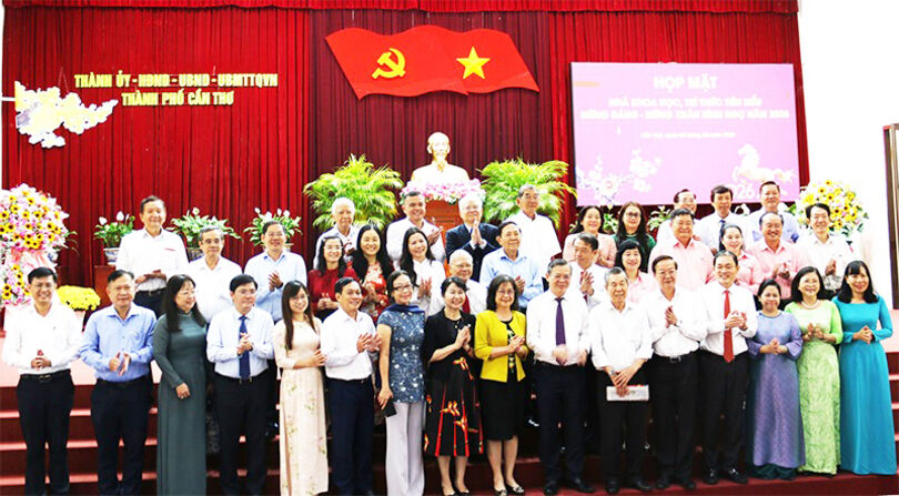 ពិធី​ជួប​ជុំ​អ្នក​វិទ្យា​សាស្ត្រ​និង​បញ្ញ​វន្ត​ឆ្នើម​ក្នុង​ឱកាស​ដើម​ឆ្នាំ ២០២៦