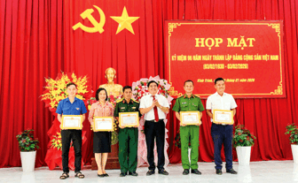 កសាងបក្ខភាគឃុំ សង្កាត់ ផ្ទឹមស្មើភារកិច្ច មានជំនឿមុតមាំឈានចូលយុគសម័យថ្មី