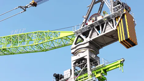 Trung Quốc chế tạo cần cẩu tháp điện gió cao nhất và lớn nhất thế giới