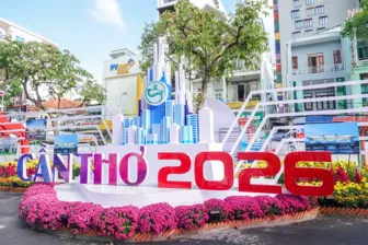 Cận cảnh Đường hoa nghệ thuật TP Cần Thơ Xuân Bính Ngọ trước ngày khai mạc