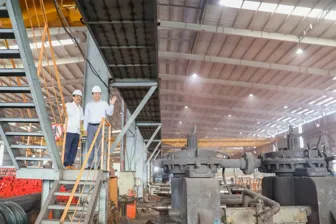 Ông Vương Quốc Nam thăm và chúc Tết các doanh nghiệp tiêu biểu