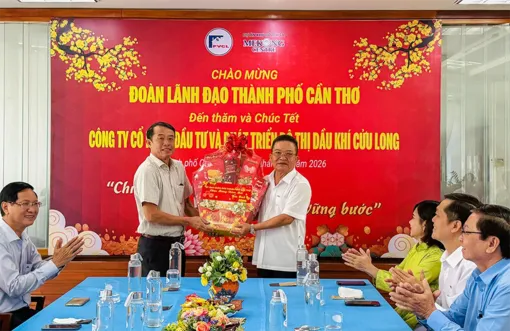 Ông Nguyễn Văn Khởi thăm và chúc Tết các doanh nghiệp tiêu biểu