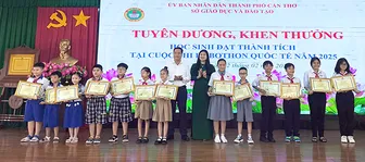 Tuyên dương, khen thưởng học sinh đạt giải Robothon quốc tế