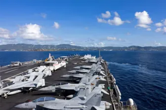 Mỹ điều tàu sân bay thứ hai đến Trung Đông