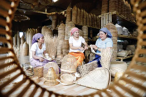 Sắc xuân trên những làng nghề truyền thống