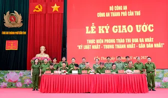 Nêu cao tinh thần vì nhân dân phục vụ