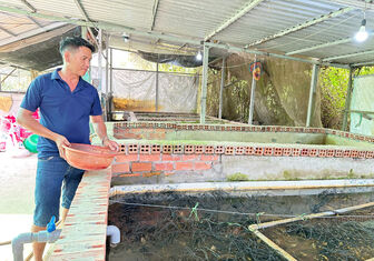 ប្រ​ភព​ទុន​ពី​ធនា​គារ​គោល​នយោ​បាយ​សង្គម​ជា​បង្អែក​របស់​គ្រួ​សារ​ក្រី​ក្រ