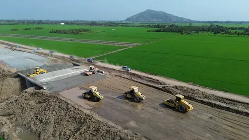 Đề xuất mở rộng cao tốc Châu Đốc - Cần Thơ - Sóc Trăng lên 6 làn xe từ năm 2027