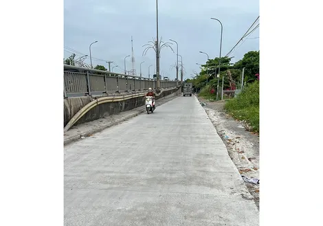 Đường dân sinh cầu Hưng Lợi  được đầu tư khang trang