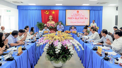 គណៈកម្មាធិការបោះឆ្នោតទីក្រុងកឹងធើ ចាត់តាំងកិច្ចប្រជុំលើកទី៣