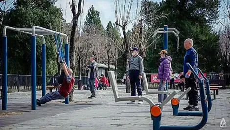 Trung Quốc: Hệ thống chăm sóc sức khỏe “chạy đua” với tốc độ già hóa dân số