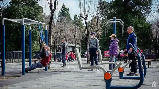 Trung Quốc: Hệ thống chăm sóc sức khỏe “chạy đua” với tốc độ già hóa dân số