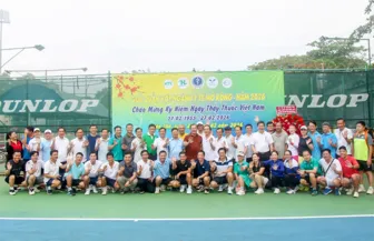 Gần 100 VĐV tham gia Giải Quần vợt ngành Y tế mở rộng năm 2026
