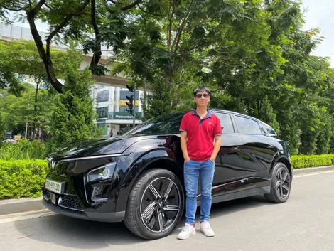 Mua VinFast VF 7 lúc này, hưởng trọn bộ ba ưu đãi: Lãi suất cố định, 0 đồng vốn đối ứng, sạc miễn phí 3 năm