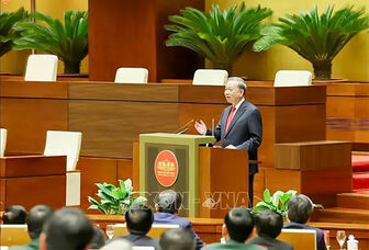 ប្រ​ញាប់​អនុវត្ត​បណ្តា​សេចក្តី​សម្រេច​របស់​ការិ​យា​ល័យ​នយោ​បាយ​ដែល​ទើប​នឹង​ប្រ​កាស​ឱ្យ​ប្រើ ដើម្បី​រួម​ចំ​ណែក​កសាង​ប្រ​ទេស​វៀត​ណាម​អភិវឌ្ឍន៍​ឆាប់​រហ័ស និង​ចីរ​ភាព