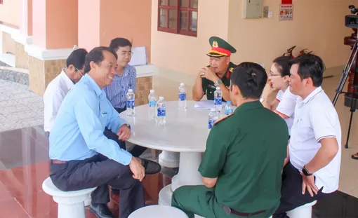 Lãnh đạo thành phố kiểm tra công tác chuẩn bị Lễ giao nhận quân năm 2026 tại Cụm 11