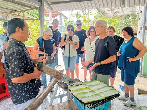 Nâng giá trị sản phẩm OCOP gắn với phát triển du lịch địa phương