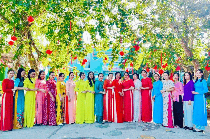 សកម្ម​ភាព​ជា​ច្រើន​មាន​អត្ថ​ន័យ អប​អរ​សា​ទរ​ទិវា​នារី​អន្តរ​ជាតិ ៨ មីនា