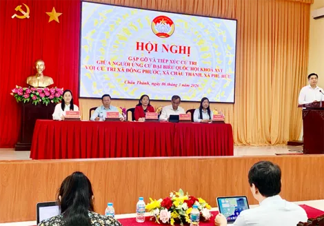 Ứng cử viên đại biểu Quốc hội Đơn vị bầu cử số 4 tiếp xúc cử tri