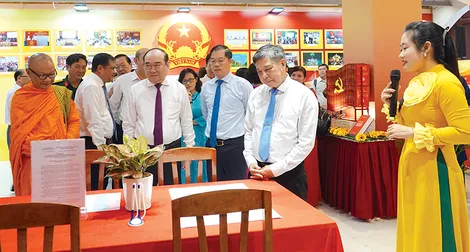 “Ý Đảng - Lòng Dân” trong ngày hội non sông