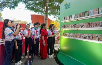 Nhiều hoạt động kỷ niệm Ngày Giải phóng miền Nam, thống nhất đất nước và Ngày sinh Chủ tịch Hồ Chí Minh