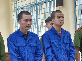 Mua bán và tàng trữ trái phép chất ma túy, 2 đối tượng lãnh án