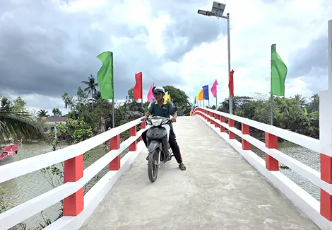 Phát triển kết cấu hạ tầng nông thôn hiện đại, phục vụ sản xuất, dân sinh