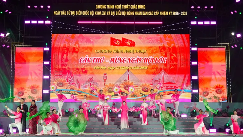 Rộn ràng chương trình nghệ thuật “Cần Thơ - Mừng ngày hội lớn”
