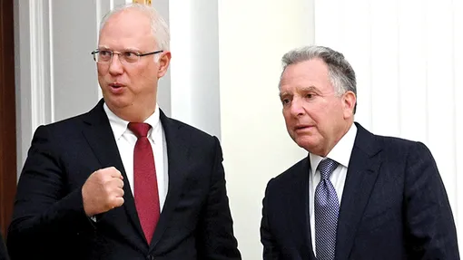 Mỹ tạm ngừng trừng phạt dầu mỏ Nga