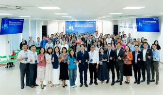 Hơn 100 giáo viên Cần Thơ bàn về vai trò nhà giáo trong kỷ nguyên AI