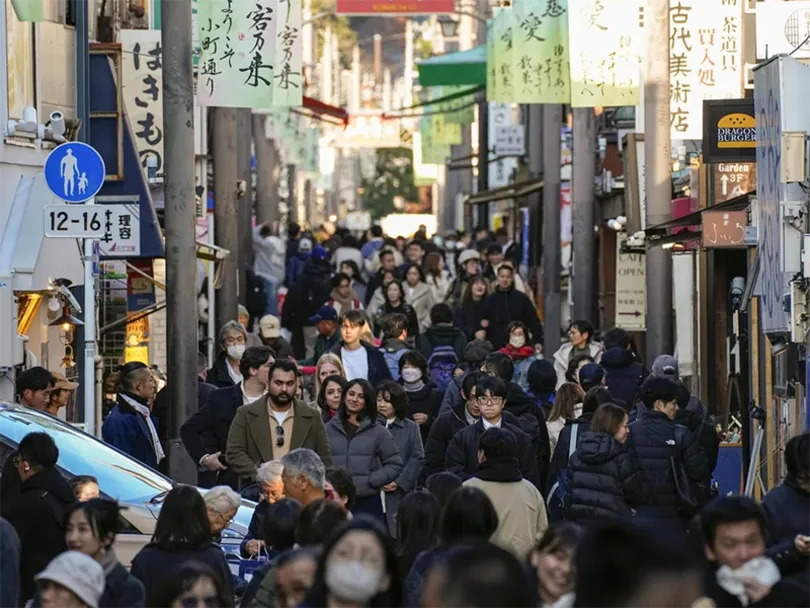 Nhật tăng phí cư trú lên tới 2.900% gây tranh cãi