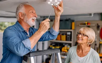 Xu hướng “sống tại chỗ khi về già” ở Mỹ