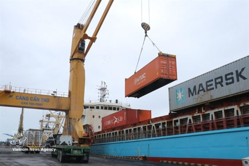 Container shipping rates inch up amid global maritime disruptions