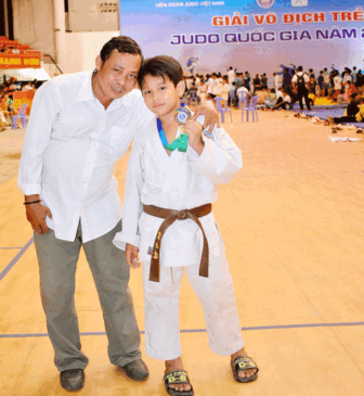 ការ​ខិត​ខំ​ប្រឹង​ប្រែង​របស់​កី​ឡា​ករ Judo ថាច់​មក​រា