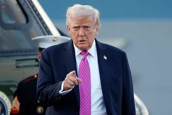 Mỹ ra tối hậu thư buộc Iran mở lại eo biển Hormuz