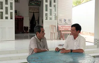 Tấm lòng người cán bộ Mặt trận