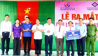 Ra mắt Câu lạc bộ Tuổi hồng Trường THCS Ngô Quốc Trị