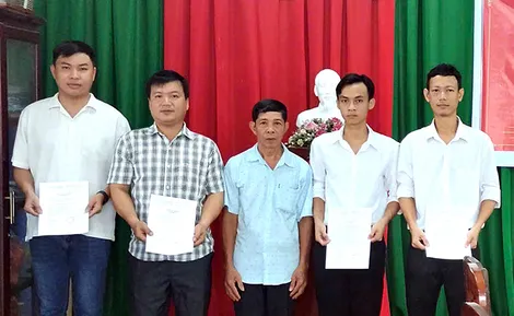 Đảng bộ xã Đông Phước tập trung xây dựng tổ chức Đảng vững mạnh