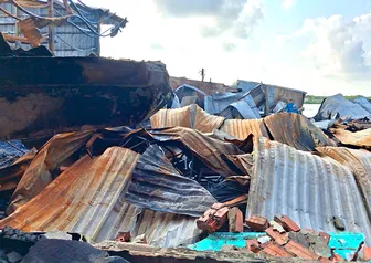 Cà Mau: Hỏa hoạn thiêu rụi dãy nhà ven sông