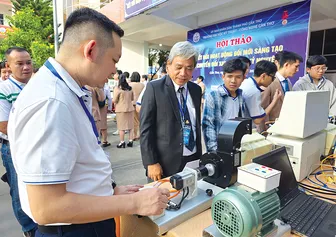 Đột phá phát triển khoa học công nghệ, đổi mới sáng tạo và chuyển đổi số