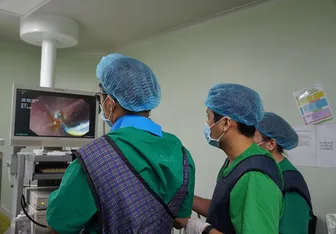 Hy hữu xương cá 3cm xuyên vào đường mật