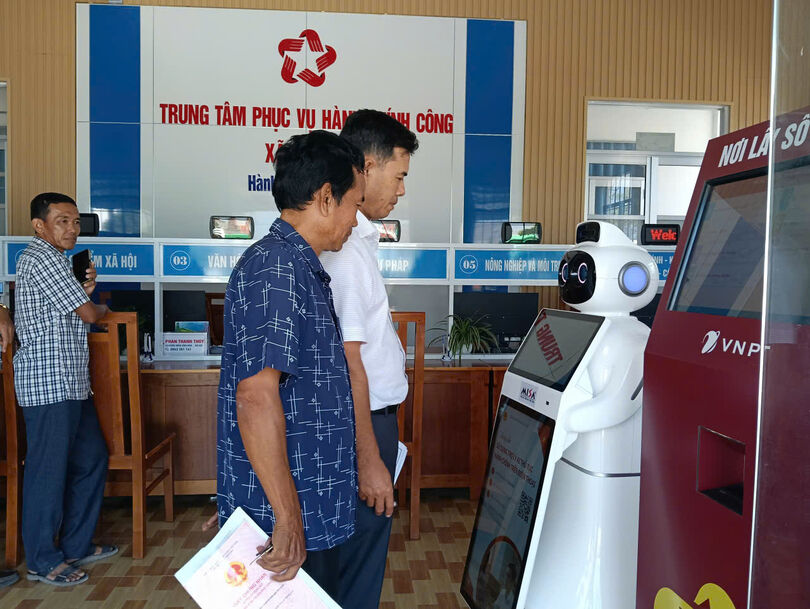 ឃុំ​ឡាយ​ហ្វា ដាក់​ឱ្យ​ប្រើ​ប្រាស់​រ៉ូ​បូត​បដិ​សណ្ឋារ​កិច្ច បម្រើ​ការ​នៅ​មជ្ឈ​មណ្ឌល​រដ្ឋ​បាល​សា​ធា​រណៈ