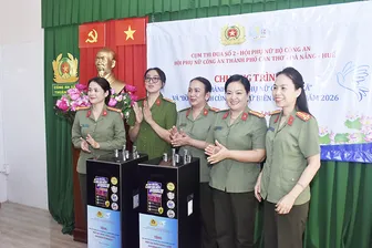 Chương trình “Đồng hành cùng Phụ nữ Công an xã” và “Đồng hành cùng Phụ nữ biên cương”