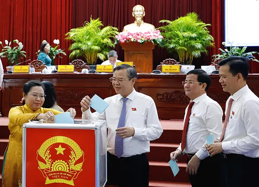 Ông Trương Cảnh Tuyên được bầu giữ chức Chủ tịch UBND TP Cần Thơ nhiệm kỳ 2026-2031