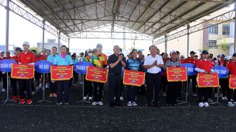 កី​ឡា​ករ-កី​ឡា​ការិ​នី​១៦០​នាក់​ចូល​រួម​ប្រ​កួត​ពាន​រង្វាន់​ប៉េ​តង់​ជើង​ឯក​ក្រុម​ថ្នាក់​ជាតិ