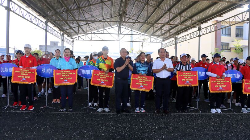 កី​ឡា​ករ-កី​ឡា​ការិ​នី​១៦០​នាក់​ចូល​រួម​ប្រ​កួត​ពាន​រង្វាន់​ប៉េ​តង់​ជើង​ឯក​ក្រុម​ថ្នាក់​ជាតិ