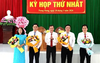 Kỳ họp thứ nhất HĐND xã Trung Hưng khóa XIII kiện toàn tổ chức bộ máy chính quyền