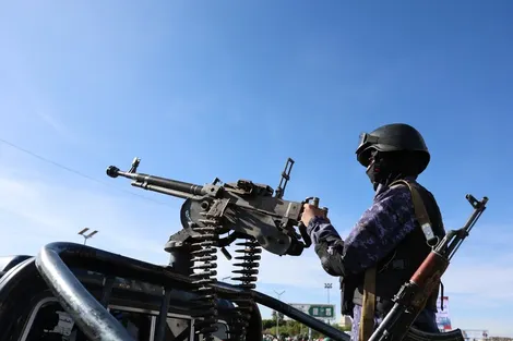 Giá dầu tăng mạnh, chứng khoán tương lai Mỹ giảm điểm