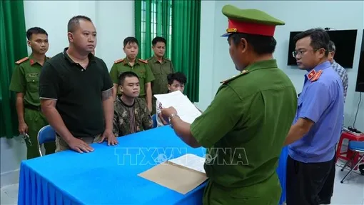 Xử lý hình sự nhóm gây rối, đập kính ô tô vì nghi quỵt tiền sầu riêng